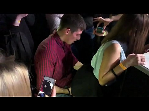❤️ Sex nyata dina nightclub Rusia. gadis Rusia 18 taun heubeul dina anus jeung heunceut fucked di nightclub a ❤ seks super dina su.femidaassist.ru ️❤